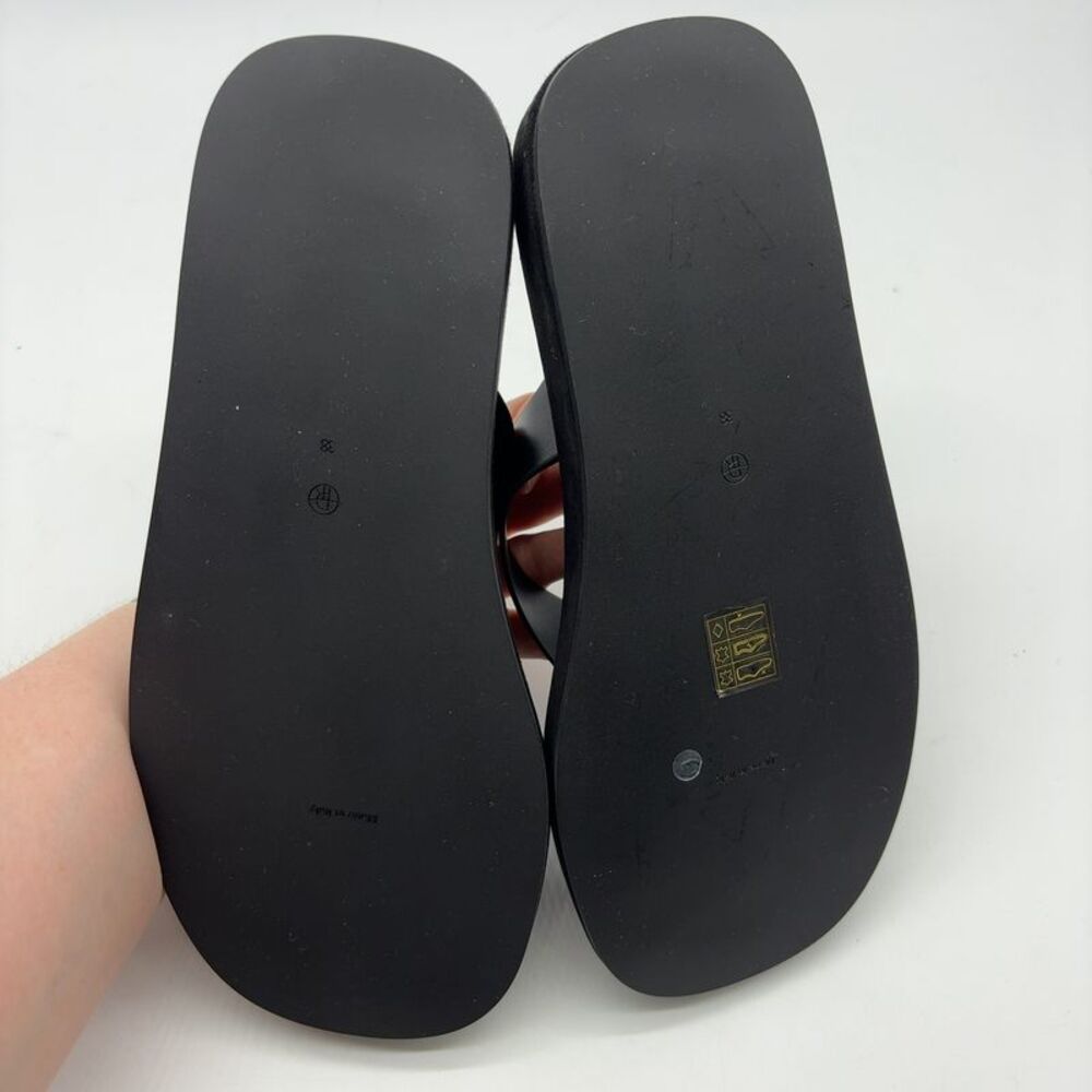 The Row GINZA Leather Sandals - Picture 3 of 4